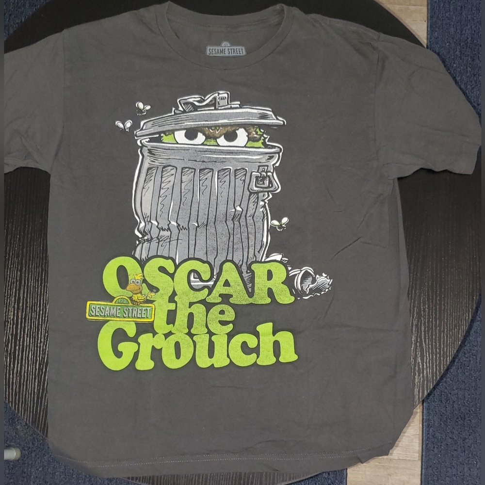 🥨10 For$20 Sesame Street Oscar the Grouch Charcoal Tee Mens M